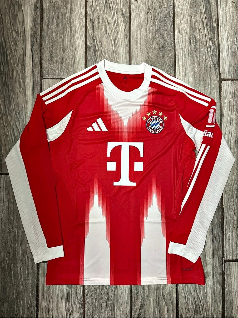 adidas FC Bayern München 2025/26 Home Long Sleeve Jersey Red & White Size Medium
